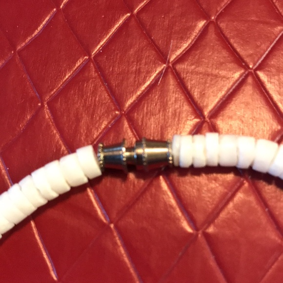 Glass beaded necklace made by Artist. - Picture 3 of 3